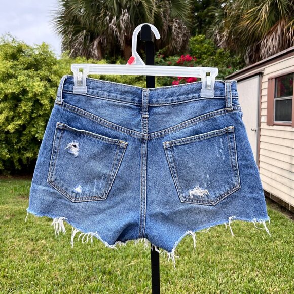 We The Free People Sofia Distressed Denim Shorts Size 27 - Picture 2 of 10